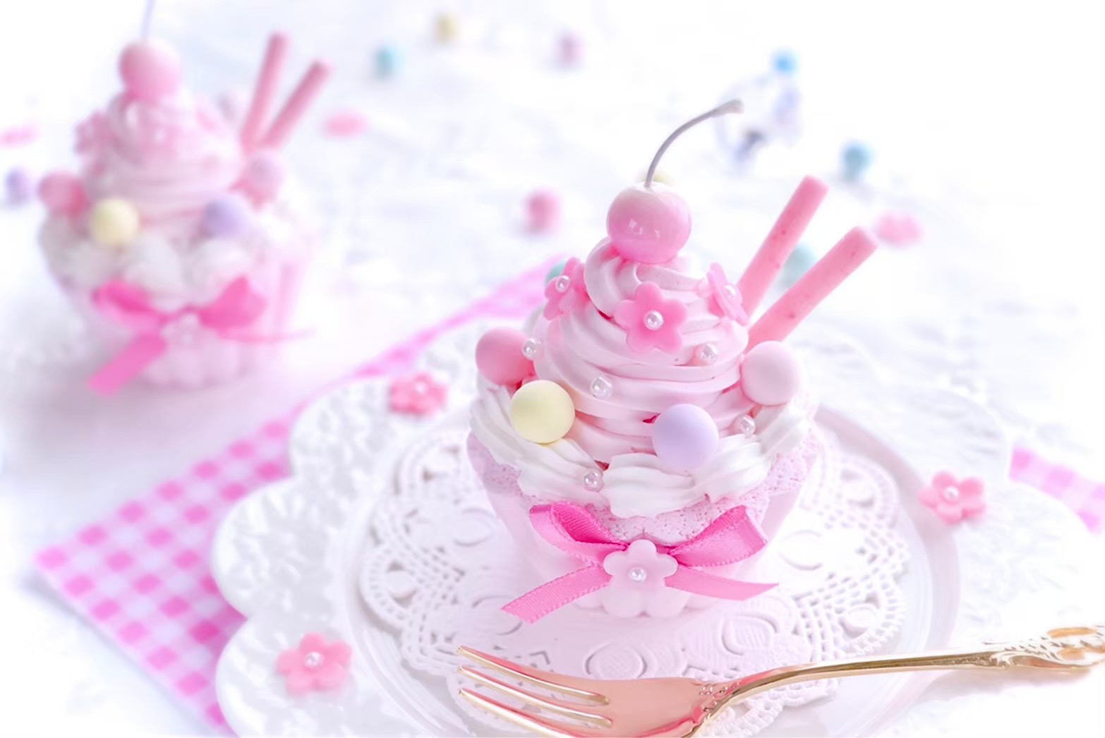 ゆんくさま専用ページ２♪フェイクスイーツ♪ 体験レッスン『ふんわり夢咲く カップケーキ』のご案内です。 - 可愛い